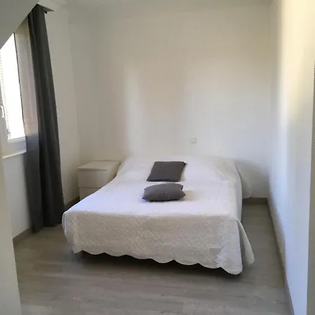 La Perraudiere 아파트 *